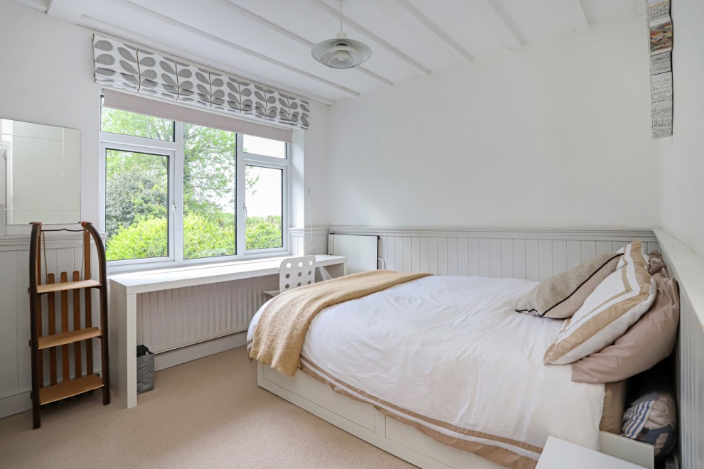 Ewshot, Farnham, Surrey
