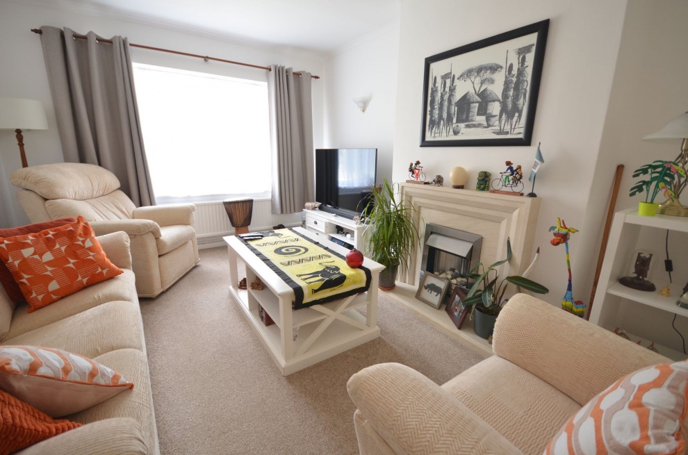 Kiln Lane, Lower Bourne, GU10