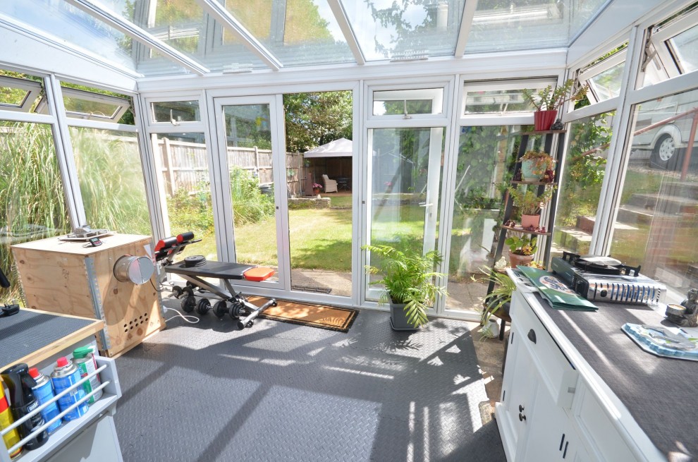 Kiln Lane, Lower Bourne, GU10