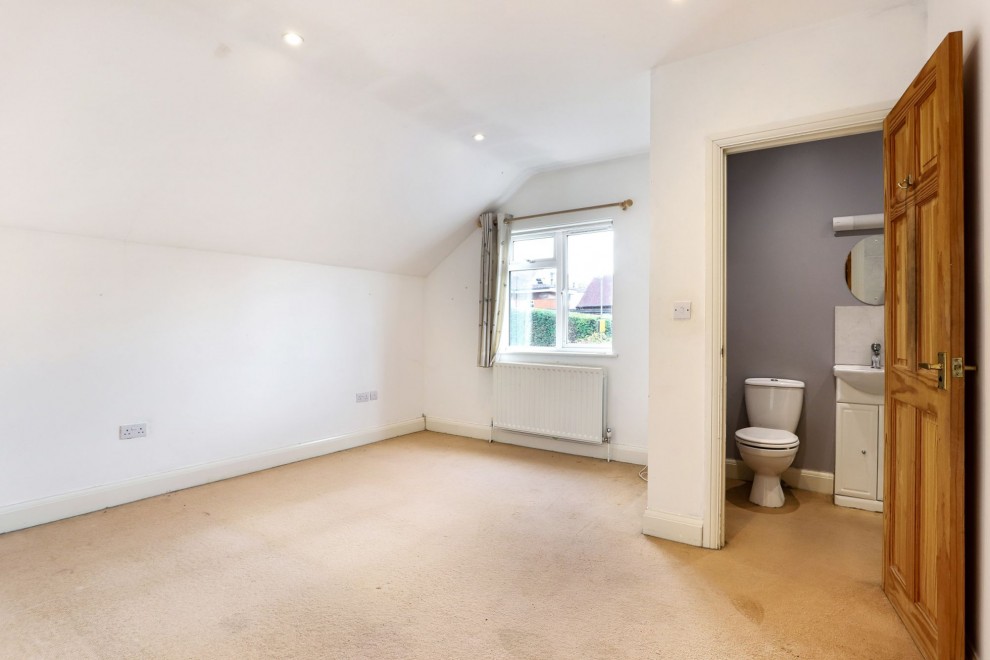 Little Green Lane, Farnham, GU9