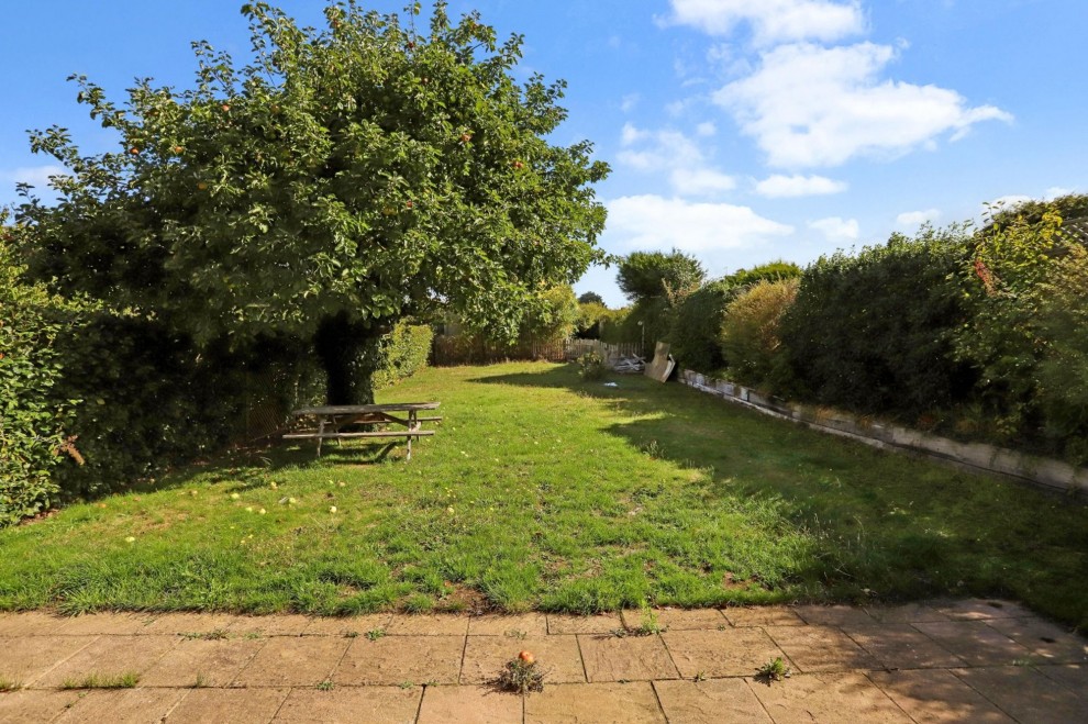 Little Green Lane, Farnham, GU9