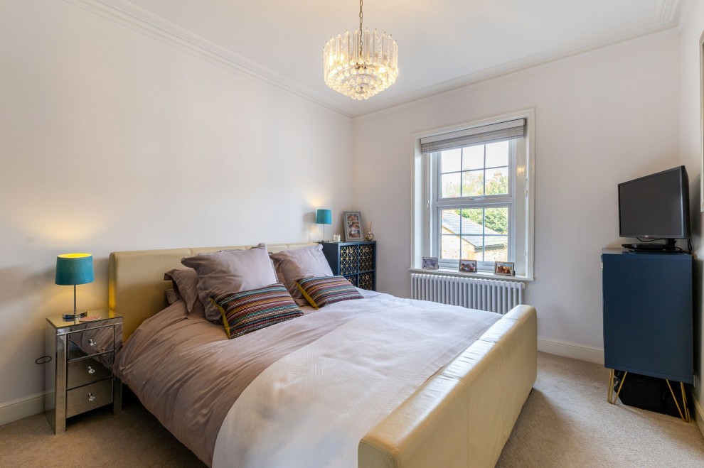 East Street, Farnham, GU9