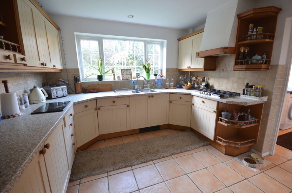 Coniston Drive, Farnham, GU9