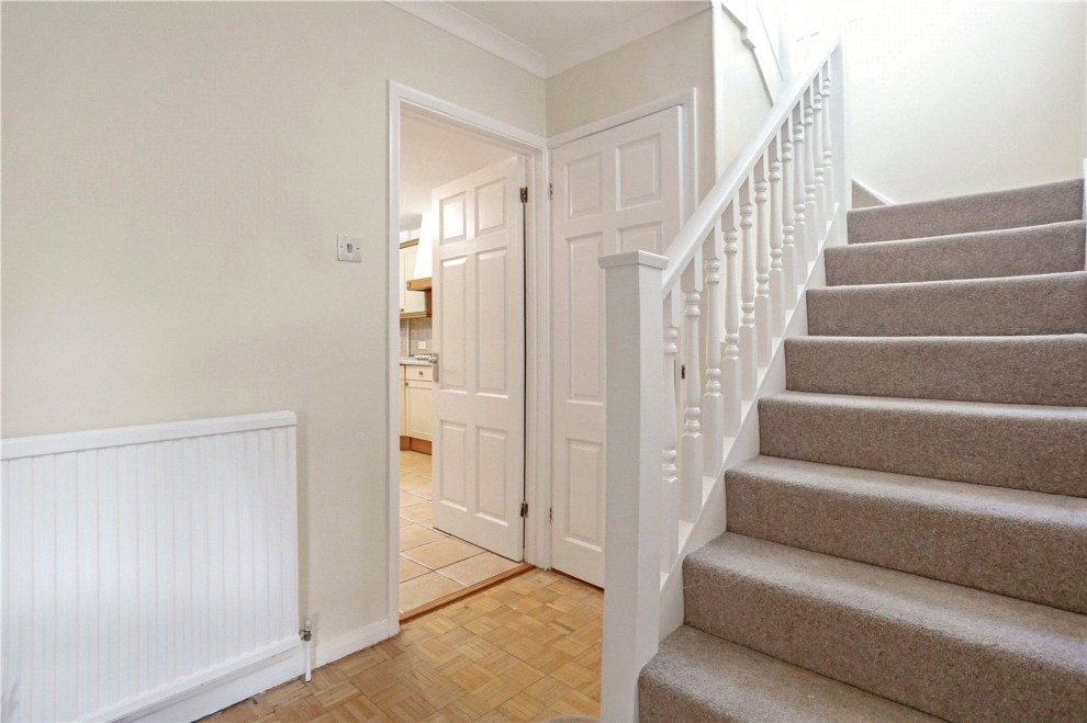 Coniston Drive, Farnham, GU9