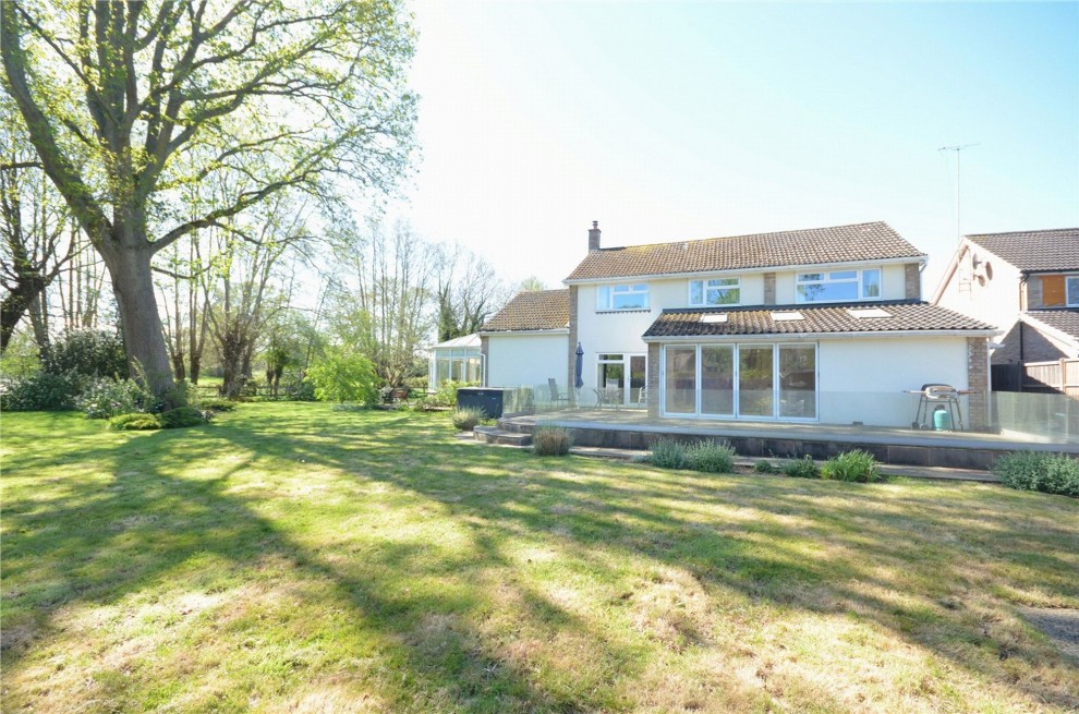 Silver Birches Way, Elstead, GU8