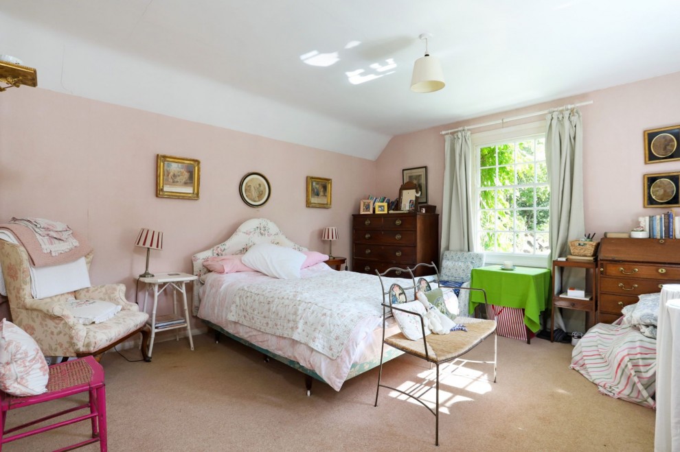 Moor Park Lane, Farnham, GU10