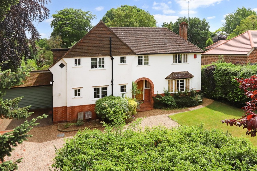 Old Compton Lane, Farnham, GU9