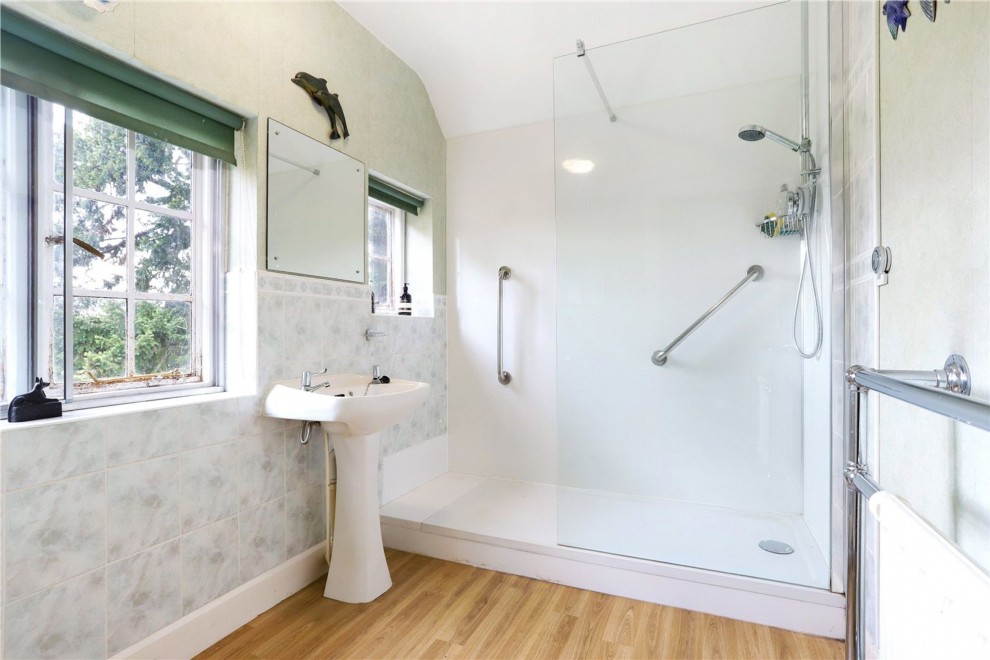 Old Compton Lane, Farnham, GU9