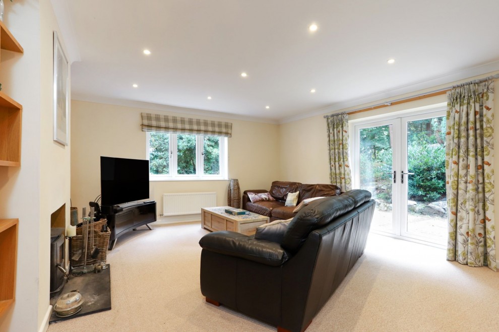 Burnt Hill Road, Lower Bourne, GU10