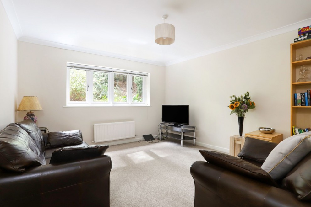 Burnt Hill Road, Lower Bourne, GU10