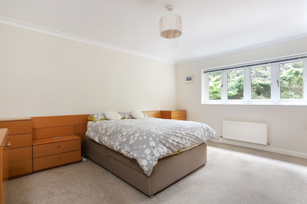 Burnt Hill Road, Lower Bourne, GU10