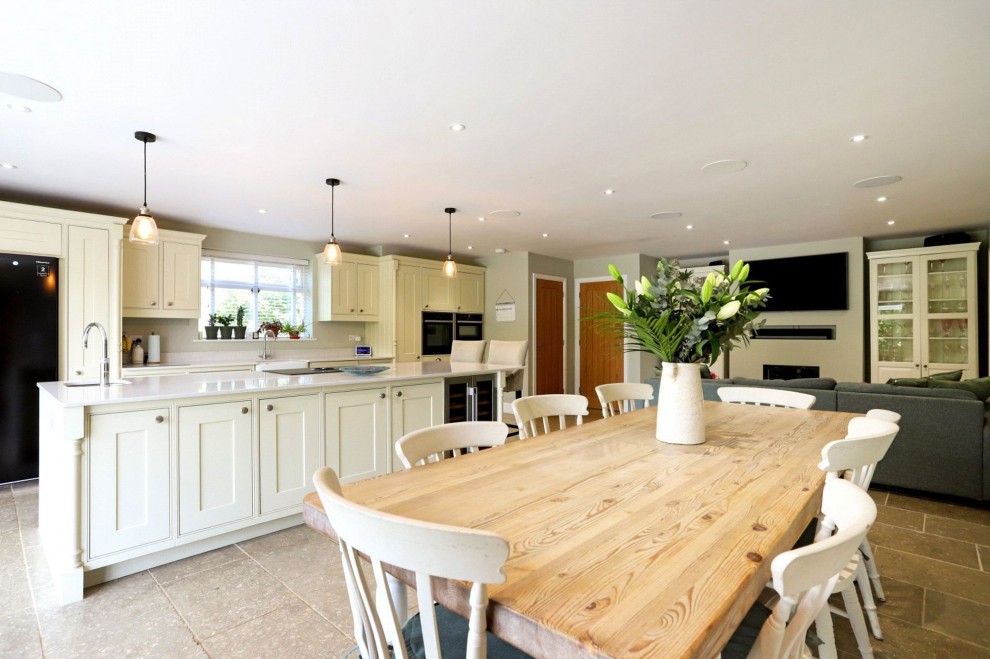 Shortheath Crest, Farnham, GU9
