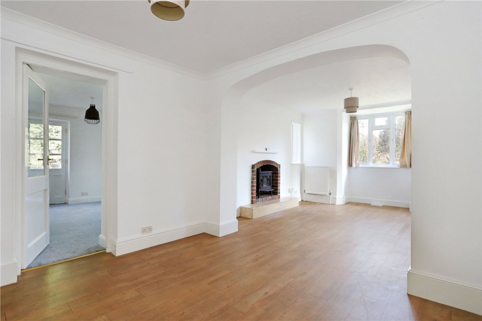 Hawthorn Lane, Rowledge, GU10