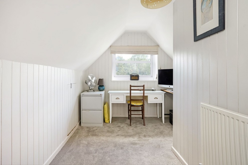 39 Alfred Road, Farnham, GU9