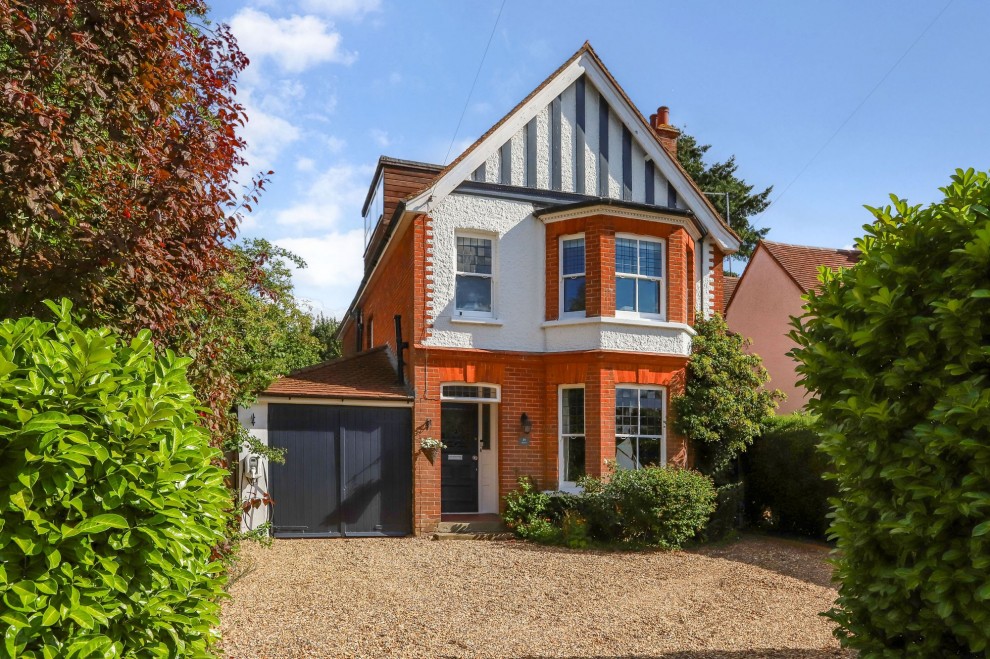 39 Alfred Road, Farnham, GU9