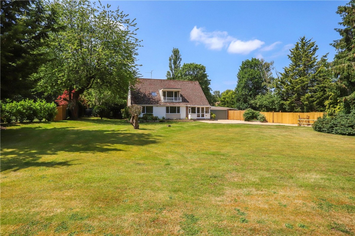 Pond Lane, Churt, GU10