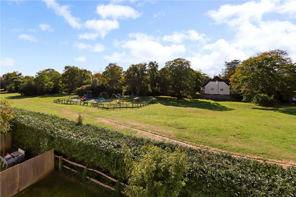 Langham Court, Farnham, GU9