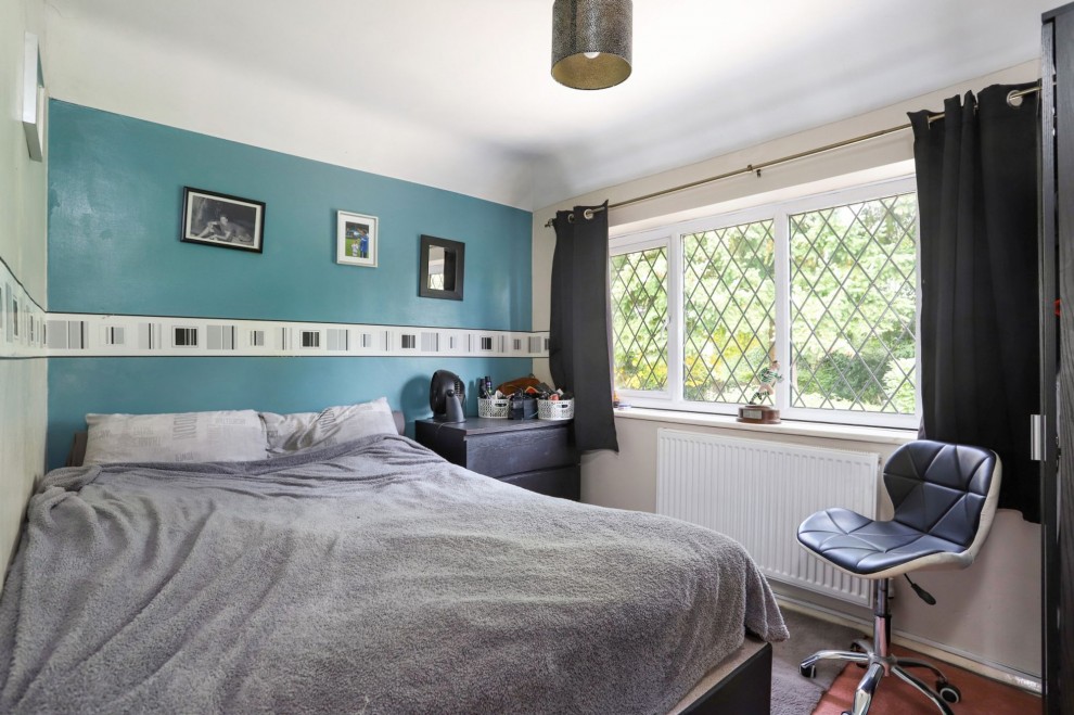 Gorse Lane, Wrecclesham, GU10