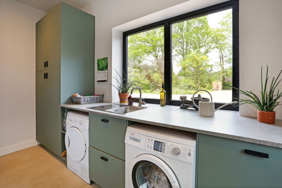 Longdown Road, Lower Bourne, GU10
