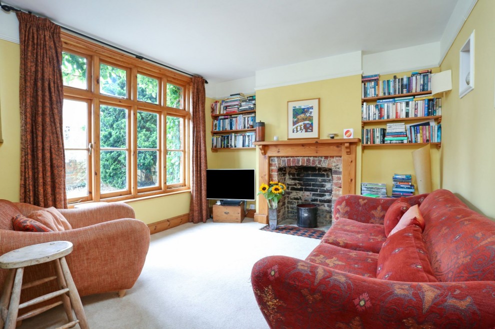 Weydon Hill Road, Farnham, GU9