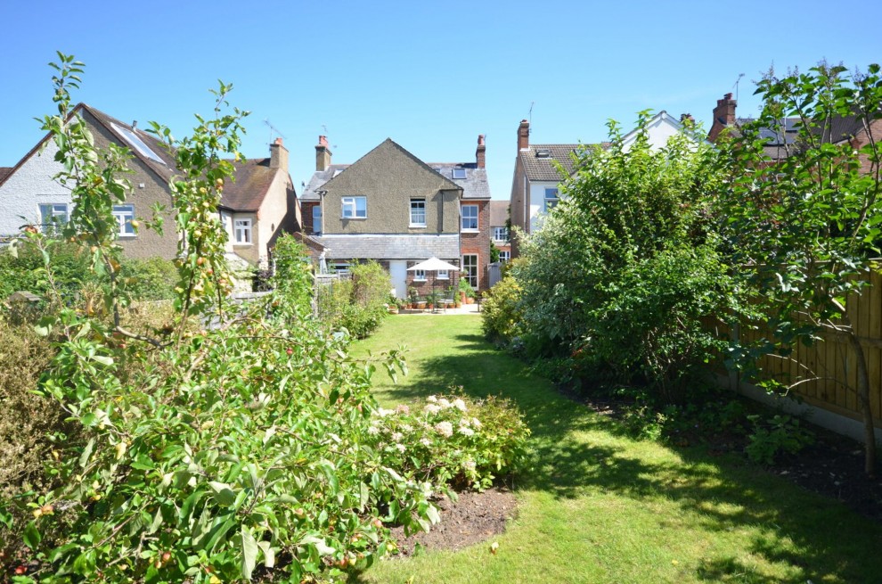 Weydon Hill Road, Farnham, GU9