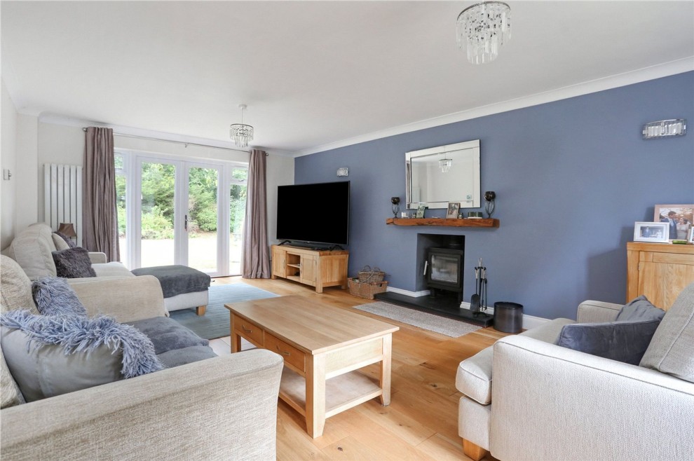 Pannells, Lower Bourne, GU10