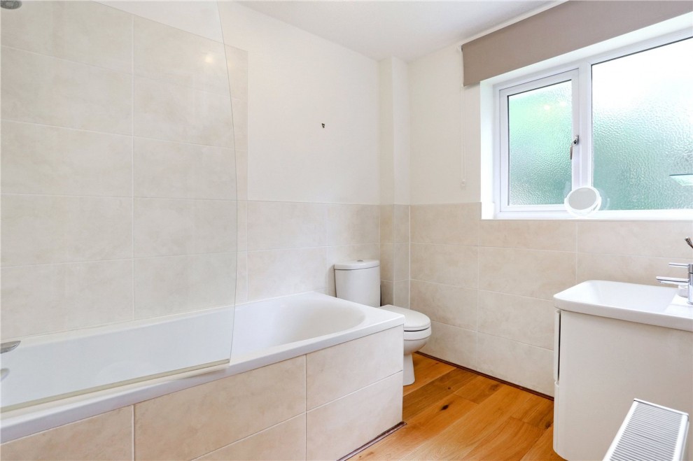 Pannells, Lower Bourne, GU10