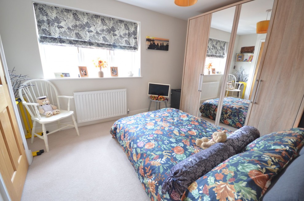 Towns End Gardens, Farnham, GU9