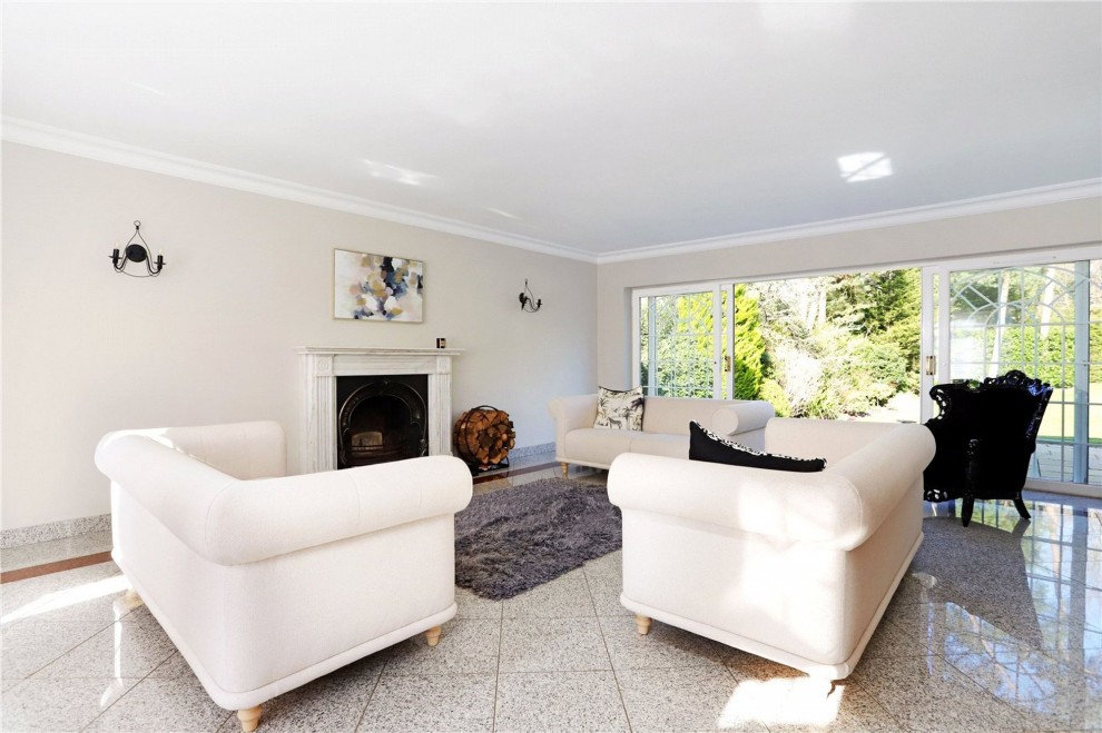Compton Way, Farnham, GU10
