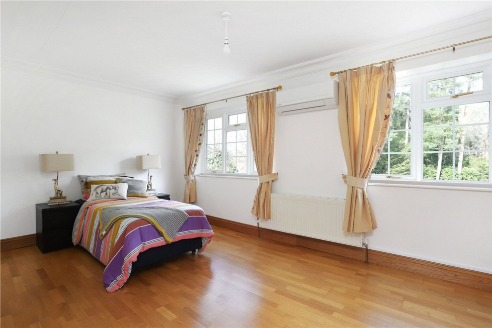 Compton Way, Farnham, GU10
