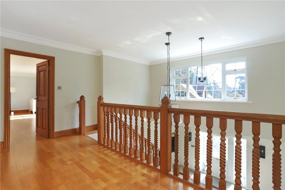 Compton Way, Farnham, GU10