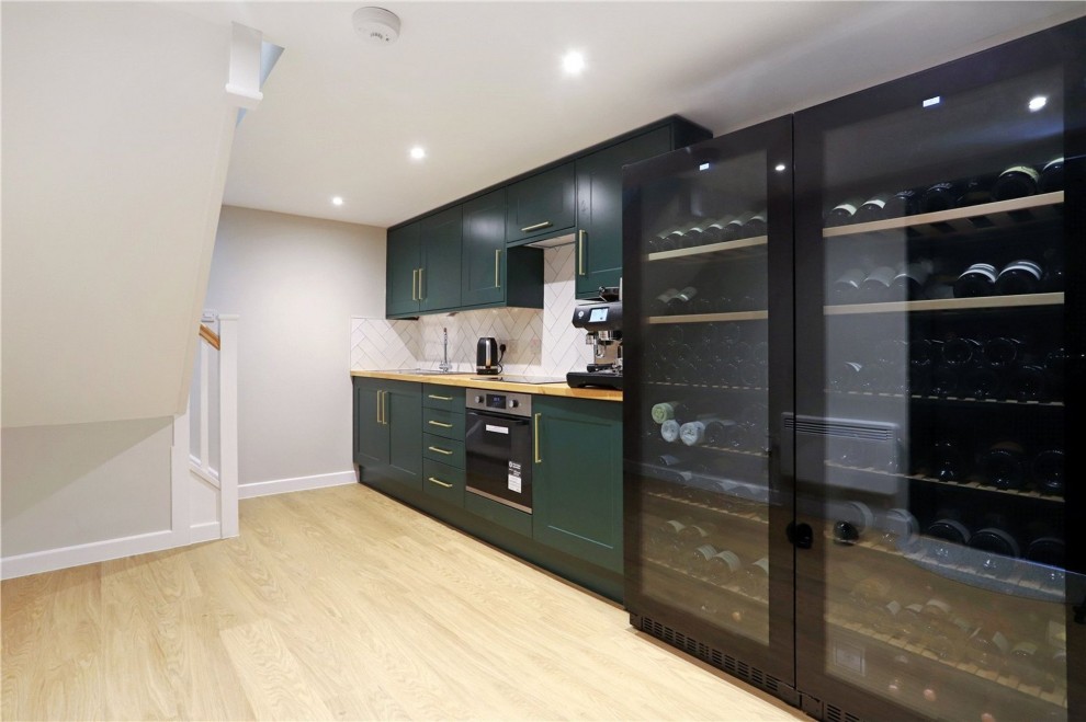 Compton Way, Farnham, GU10