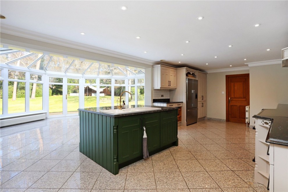 Compton Way, Farnham, GU10