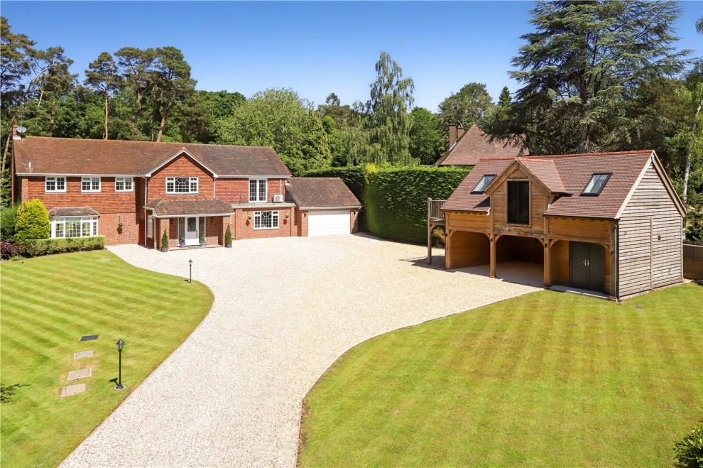 Compton Way, Farnham, GU10