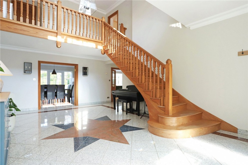 Compton Way, Farnham, GU10