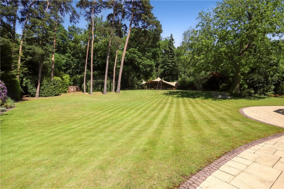 Compton Way, Farnham, GU10