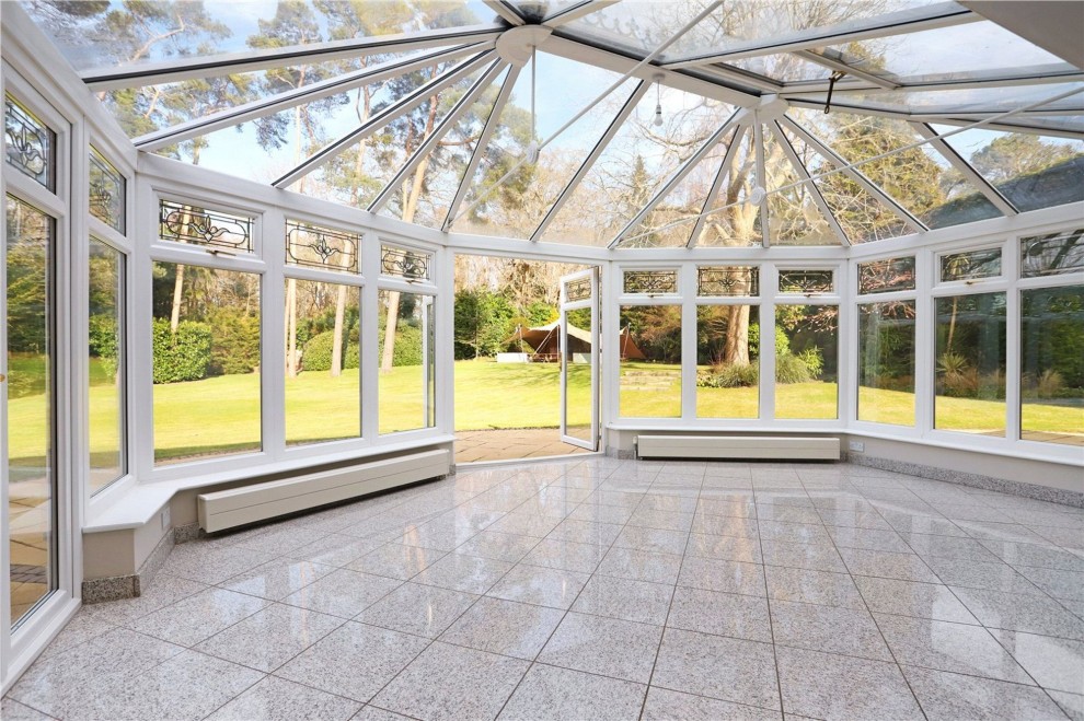 Compton Way, Farnham, GU10