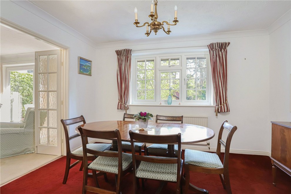Eldon Drive, Lower Bourne, GU10