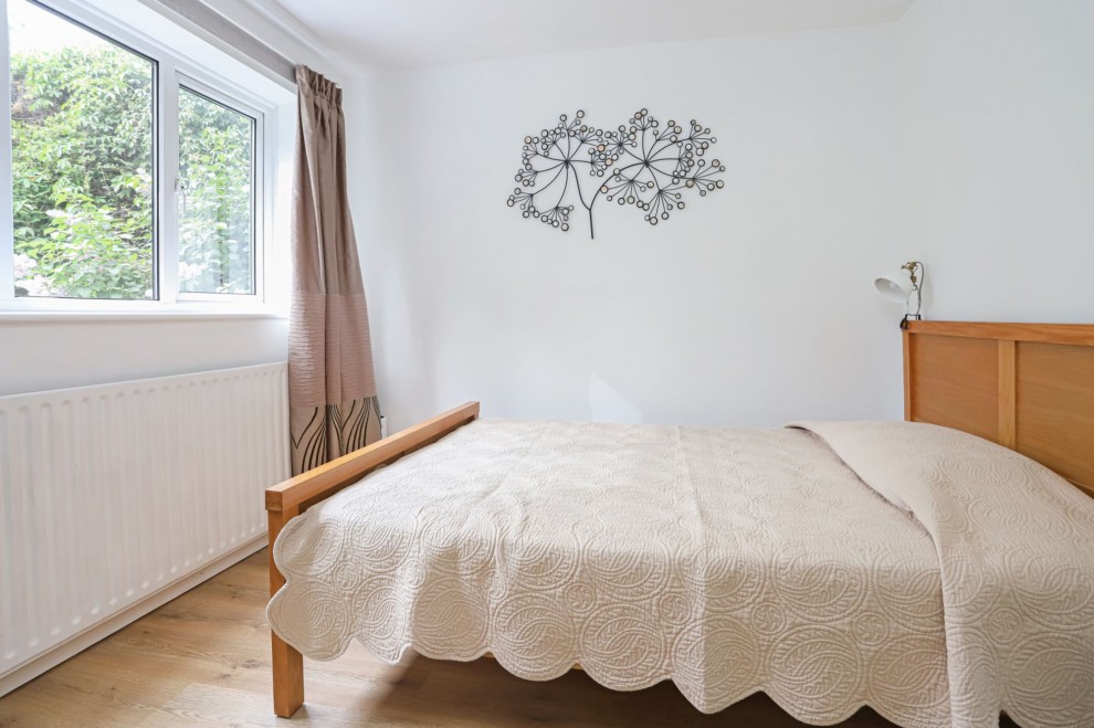 Beacon Hill Road, Ewshot, GU10