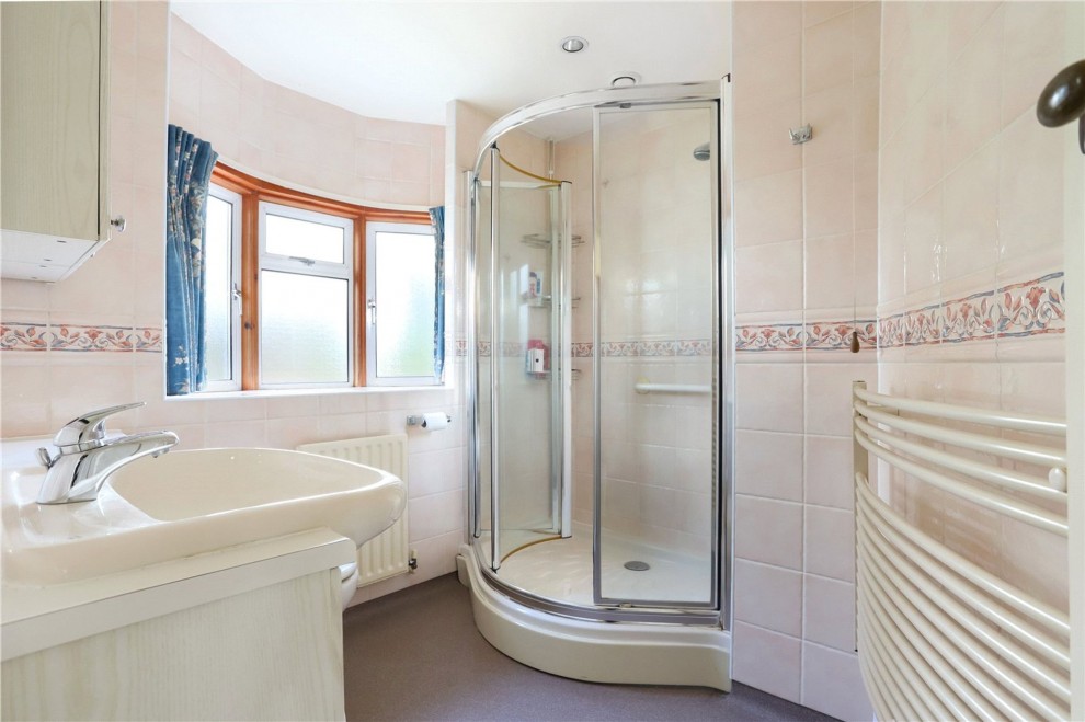 Old Compton Lane, Farnham, GU9