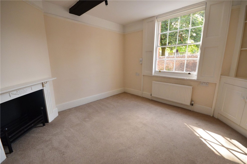 Middle Church Lane, Farnham, GU9