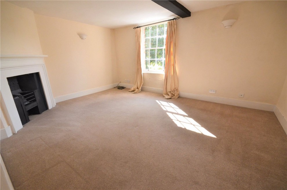 Middle Church Lane, Farnham, GU9