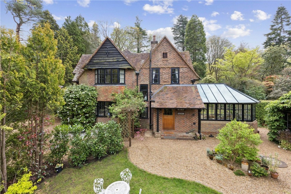 56 Crooksbury Road, Farnham, GU10