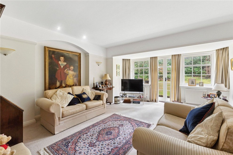 56 Crooksbury Road, Farnham, GU10