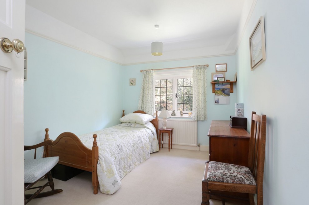 Seale Road, Elstead, GU8