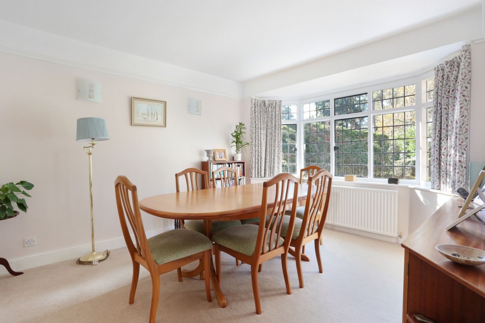 Seale Road, Elstead, GU8