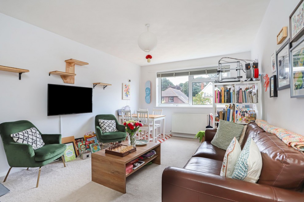 Alfred Road, Farnham, GU9