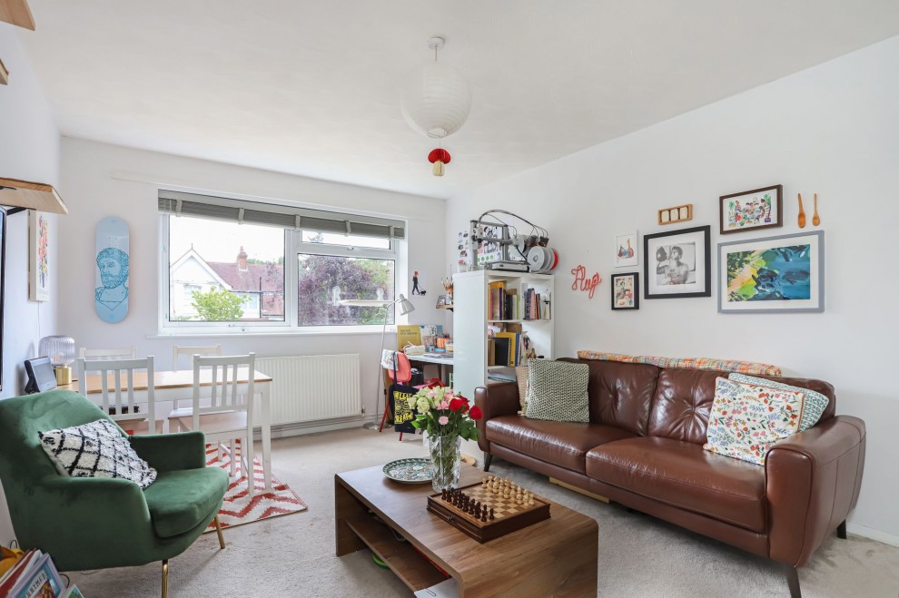 Alfred Road, Farnham, GU9