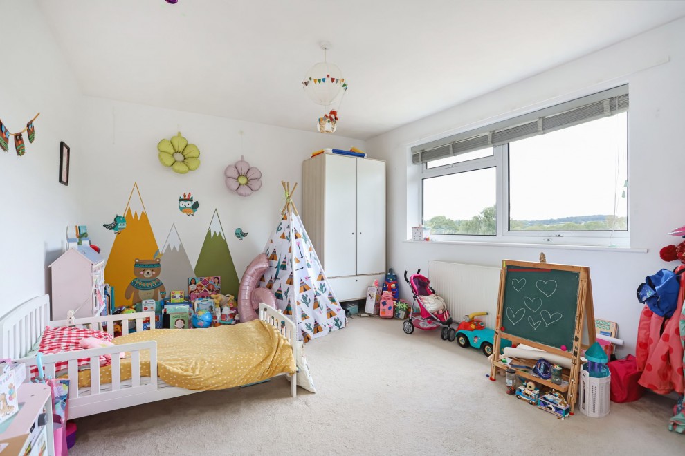 Alfred Road, Farnham, GU9