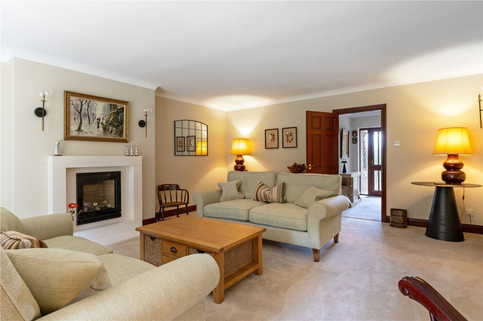 Vicarage Hill, Farnham, GU9